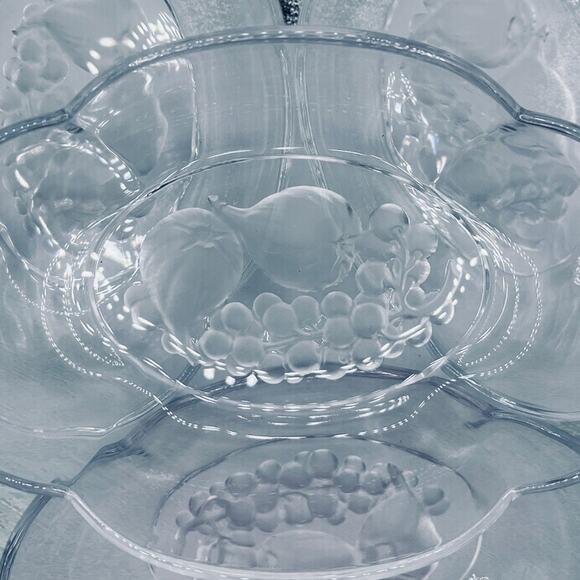 Mikasa Set of 4 Clear Crystal Bowls Grapes and Figs 7.25” L x 5” W x 2”T - Picture 1 of 7